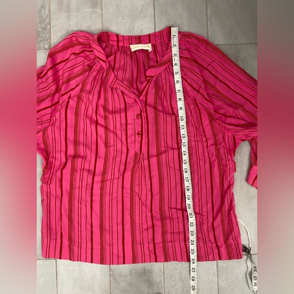 Natalie Martin Quarter Sleeve Striped V Neck Blouse Red & Pink Size Small - Picture 8 of 8